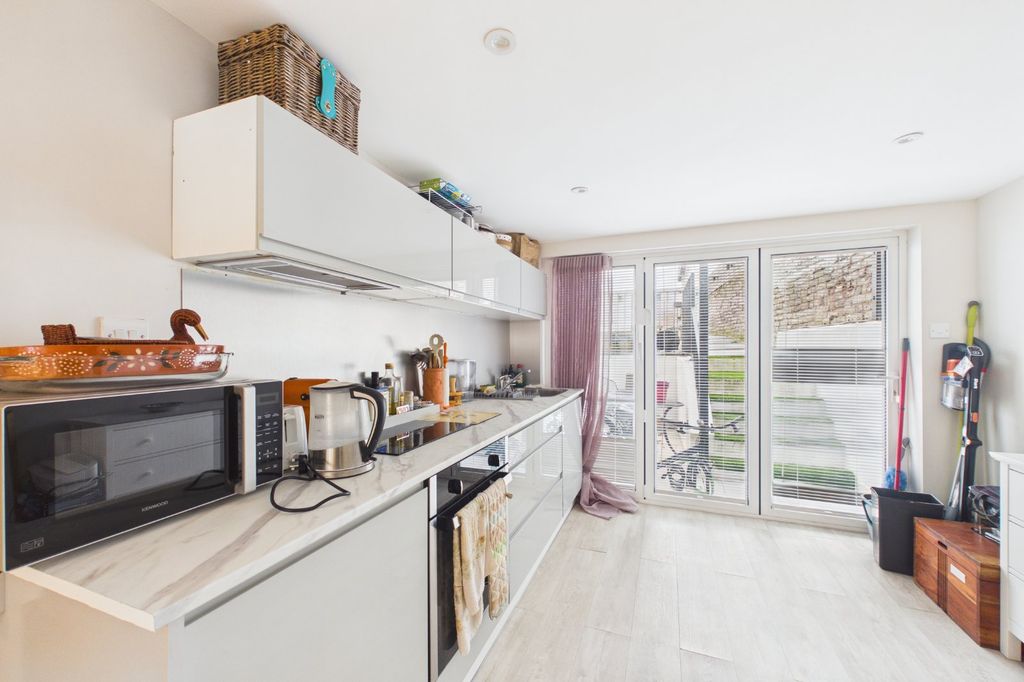 Property photo 3 of 7 Picture No. 08