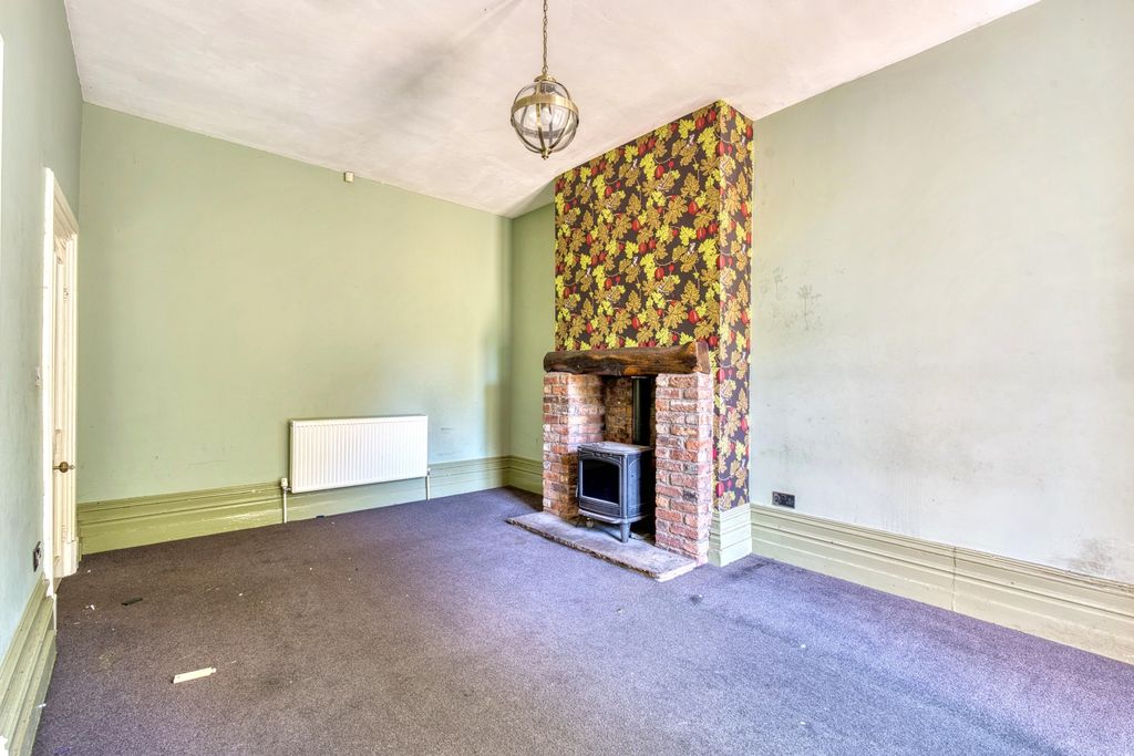 Property photo 2 of 17 Image 2