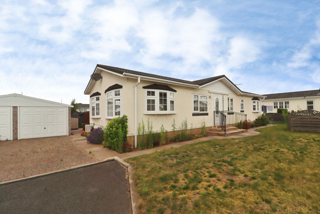 Property photo 1 of 24