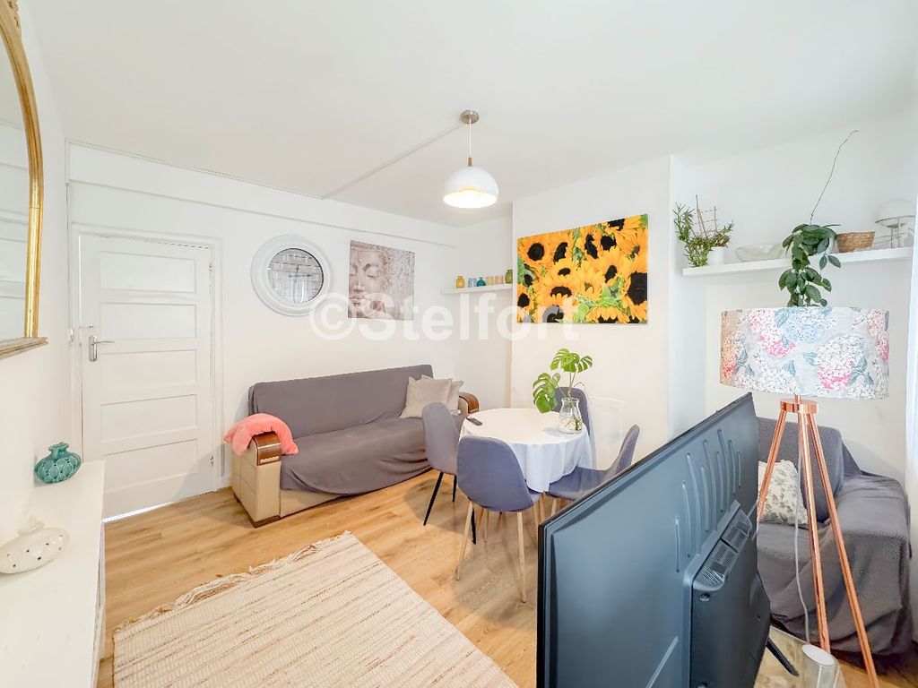 Property photo 2 of 7
