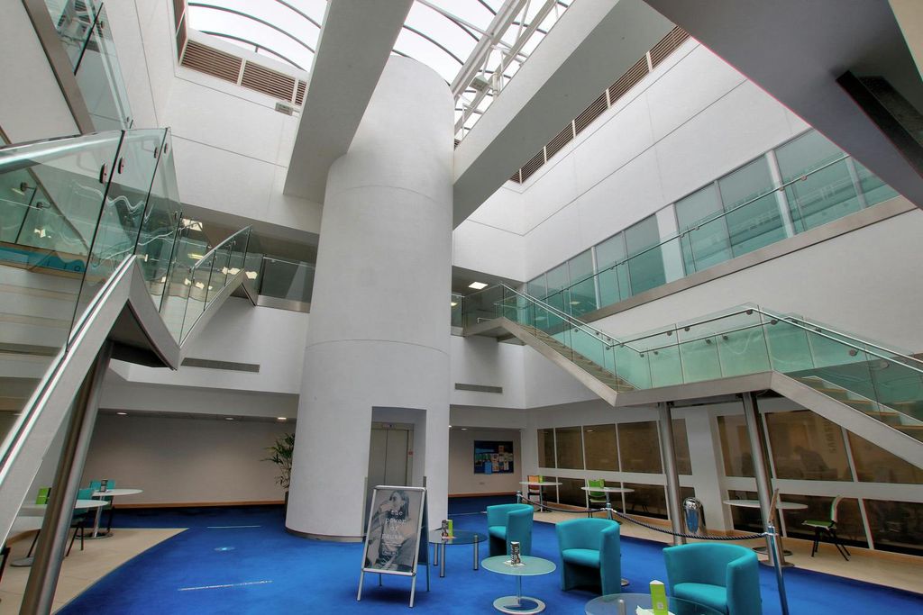 Property photo 2 of 8 2X9A7922_3_4_Interior 4.Jpg