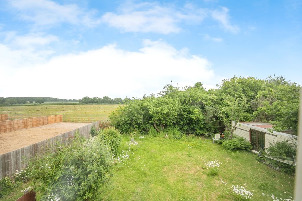 Property photo 2 of 23 Photo