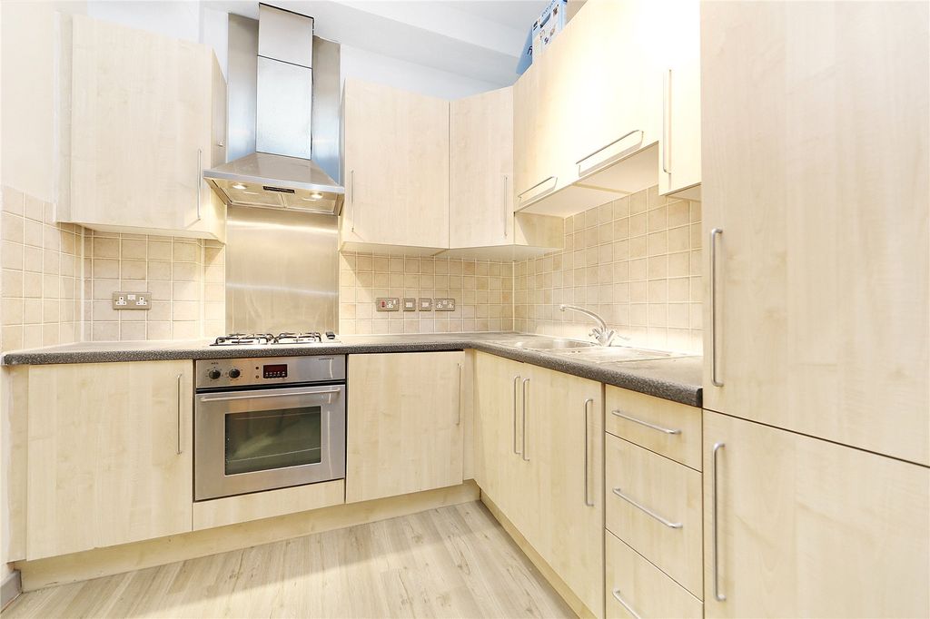 Property photo 2 of 11 Picture No. 02