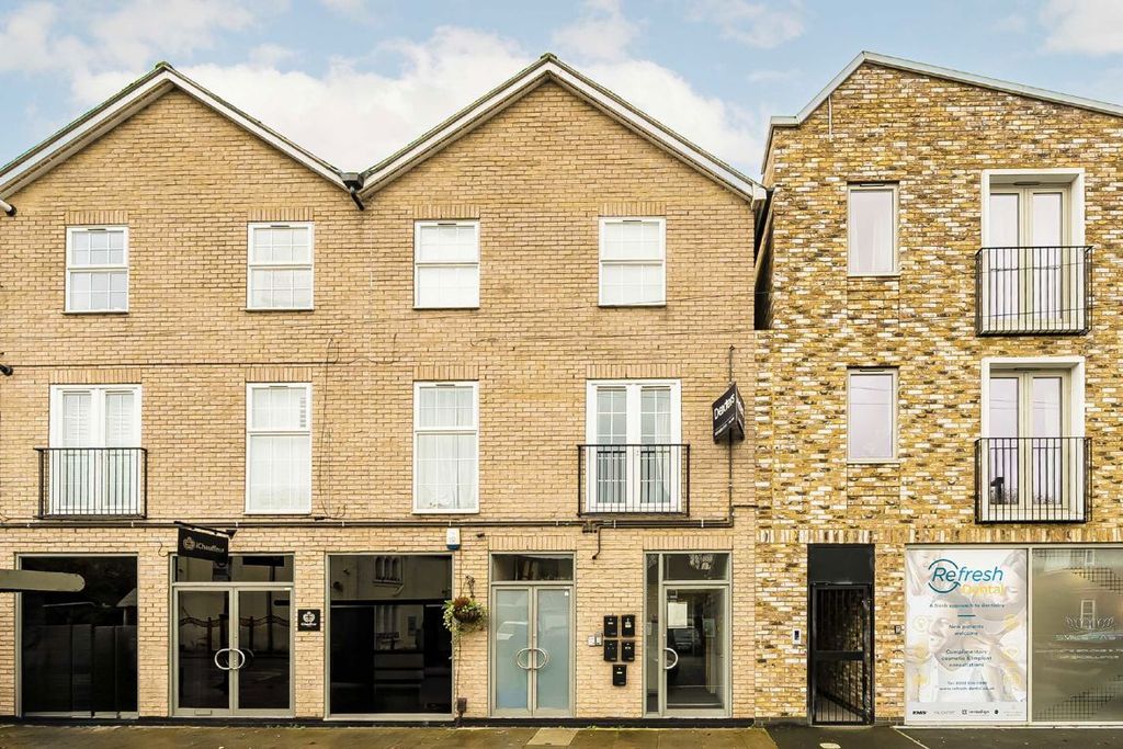 Property photo 1 of 4