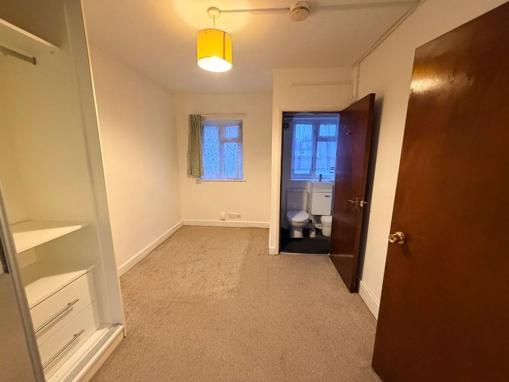 Property photo 2 of 5 Whatsapp Image 2025-12-18 At 11.05.08 (2).Jpeg