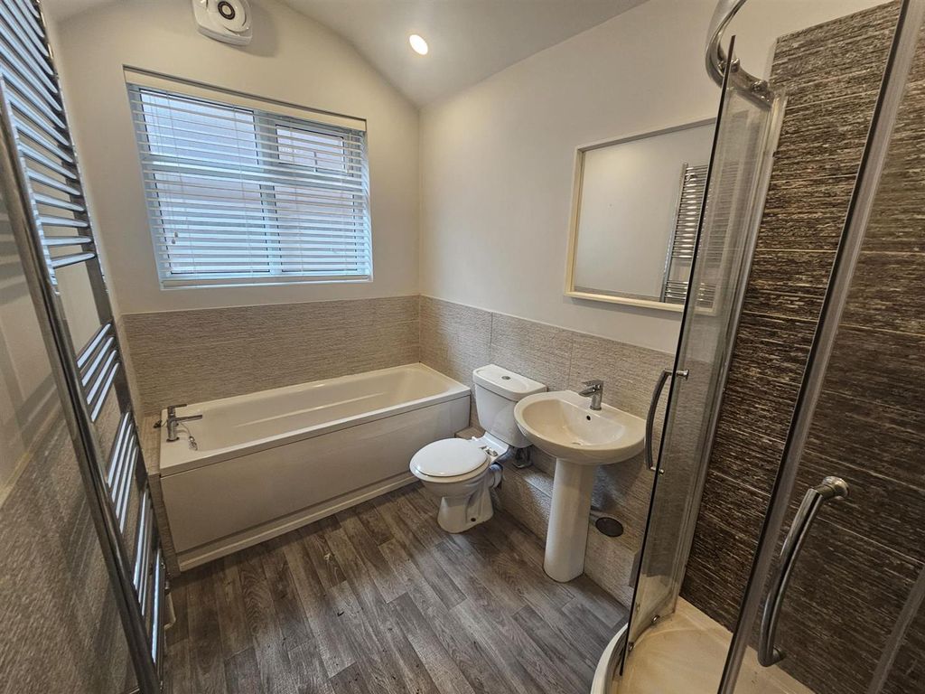Property photo 3 of 10 1000042495.Jpg