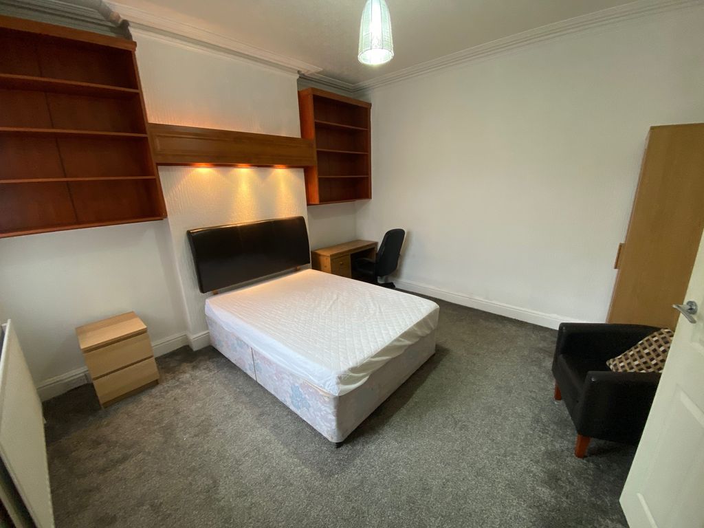Property photo 3 of 16 2
