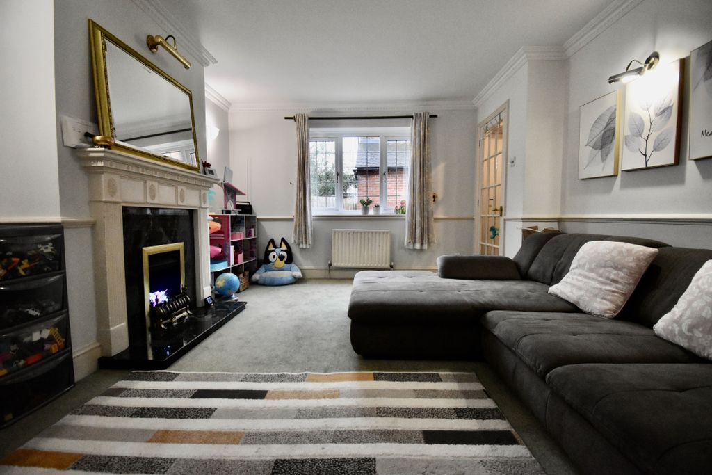 Property photo 3 of 14