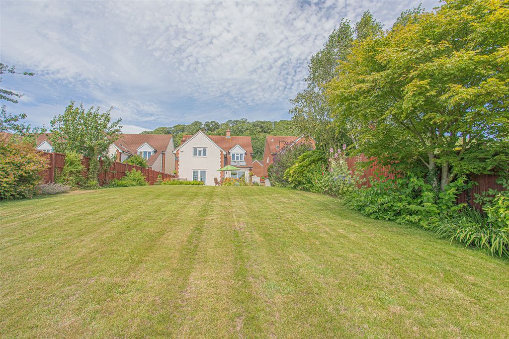 Property photo 2 of 18 Picture No. 19