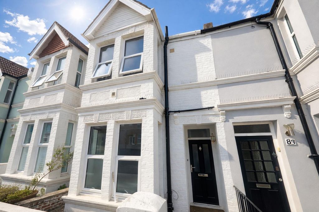 Property photo 1 of 7 1