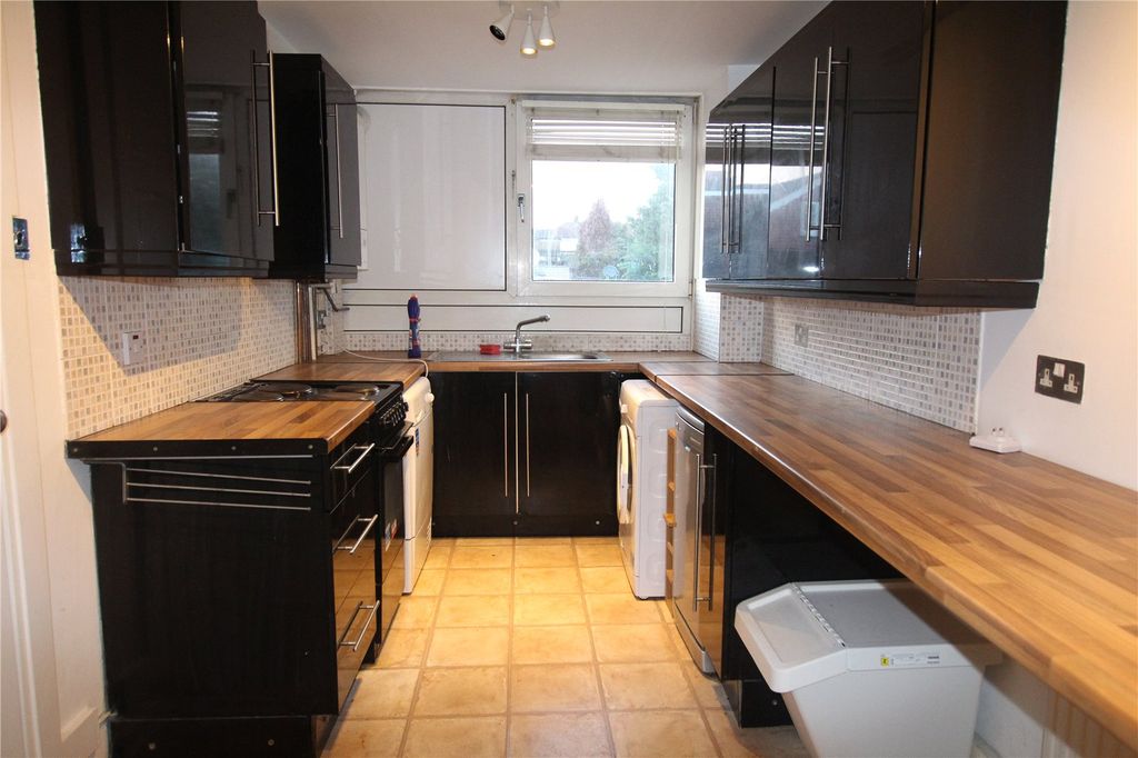 Property photo 2 of 7 Picture No. 05