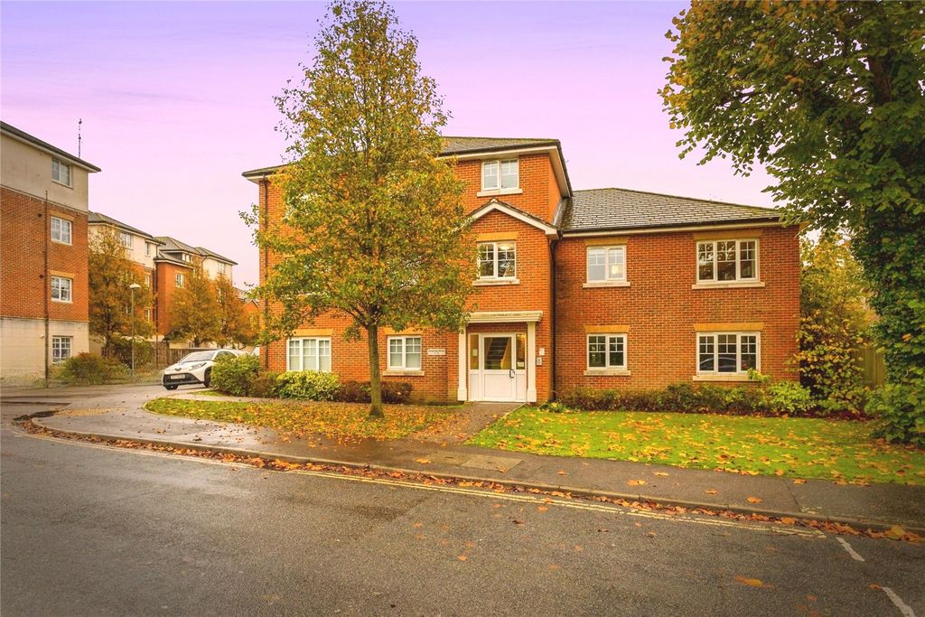 Property photo 1 of 21 Picture No. 23