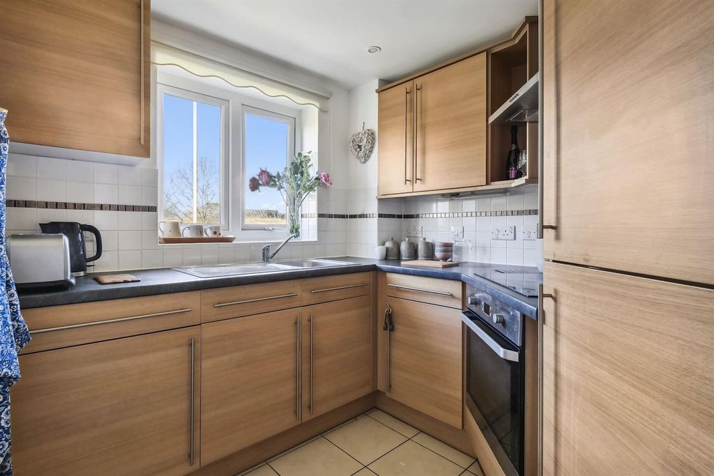 Property photo 2 of 15 05-c1128912-E705-4E29-9397-E987c9Eb314Ep3617234-Me