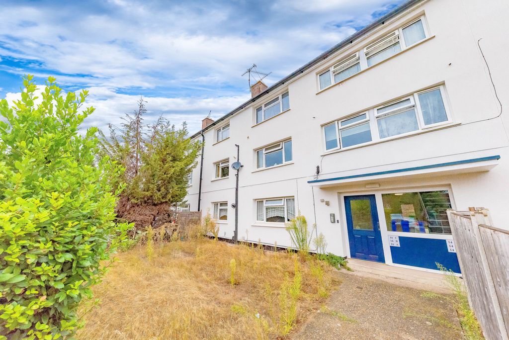 Property photo 1 of 12