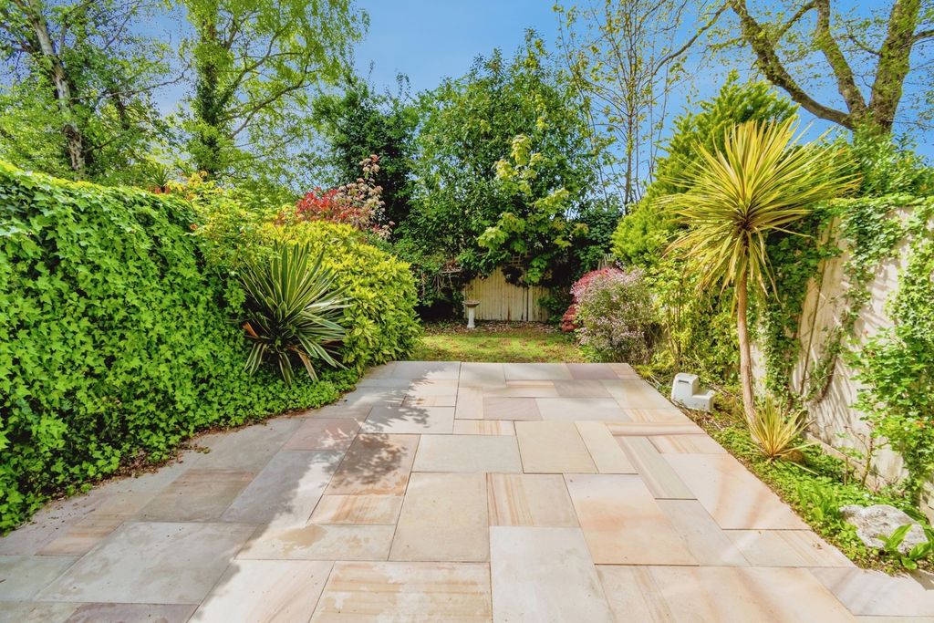 Property photo 2 of 12 Pbox-Img.Jpg