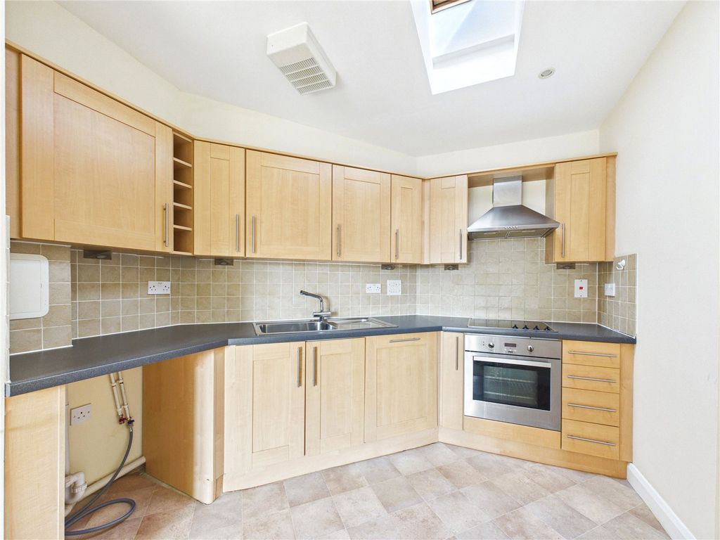Property photo 3 of 8 Picture No. 17
