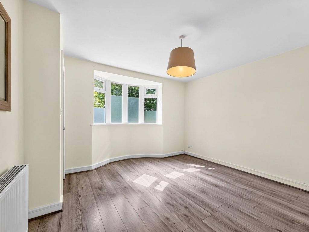 Property photo 3 of 17 Pnmb0761.Jpg