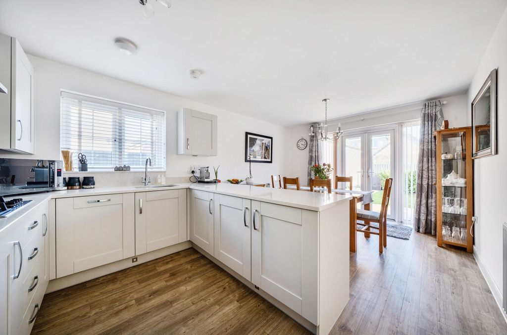 Property photo 3 of 19 Kitchen/Diner