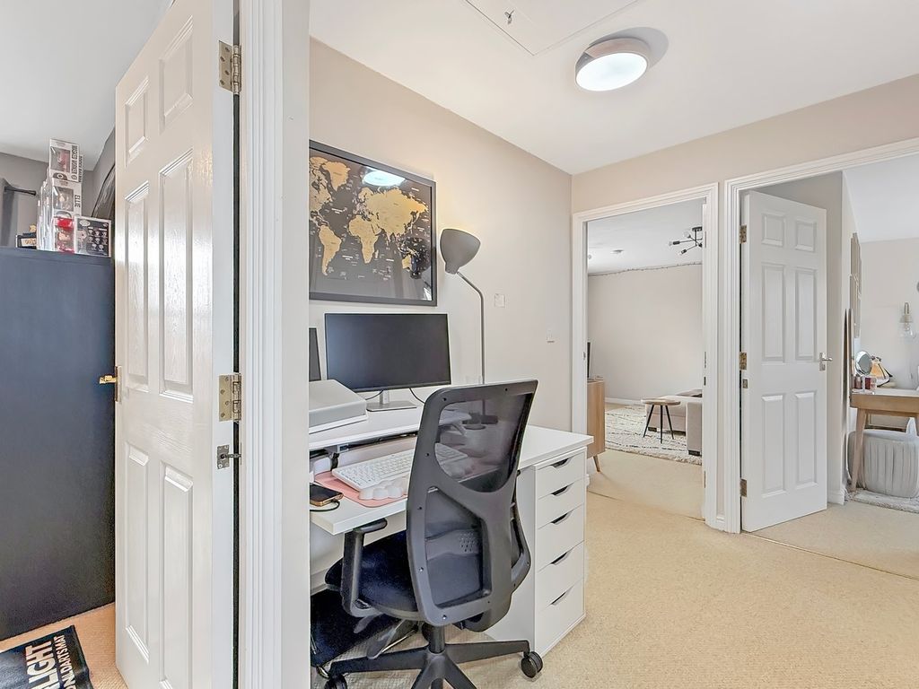 Property photo 3 of 9