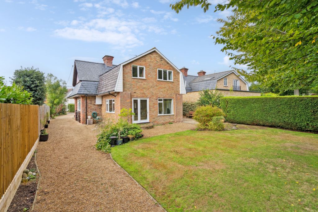 Property photo 2 of 11