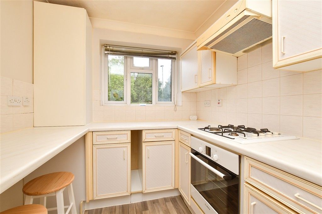Property photo 3 of 16 Kitchen