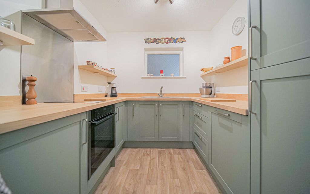 Property photo 2 of 9 P1068012.Jpg