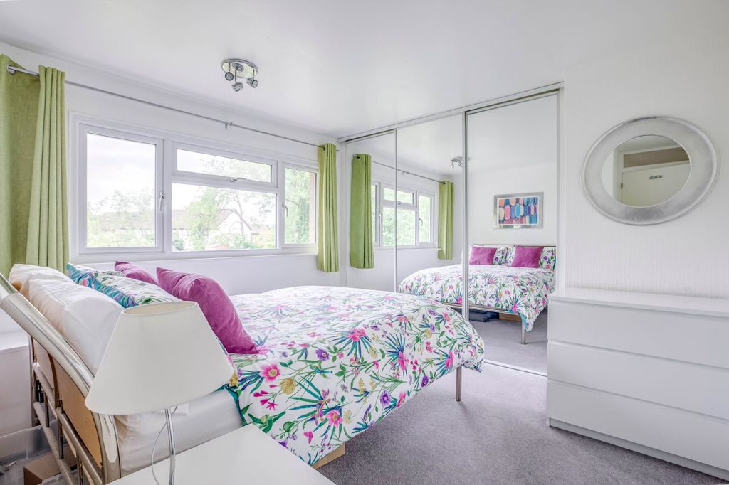 Property photo 2 of 19 8 Riverside, Sl8 5Hs (Low Res)-3