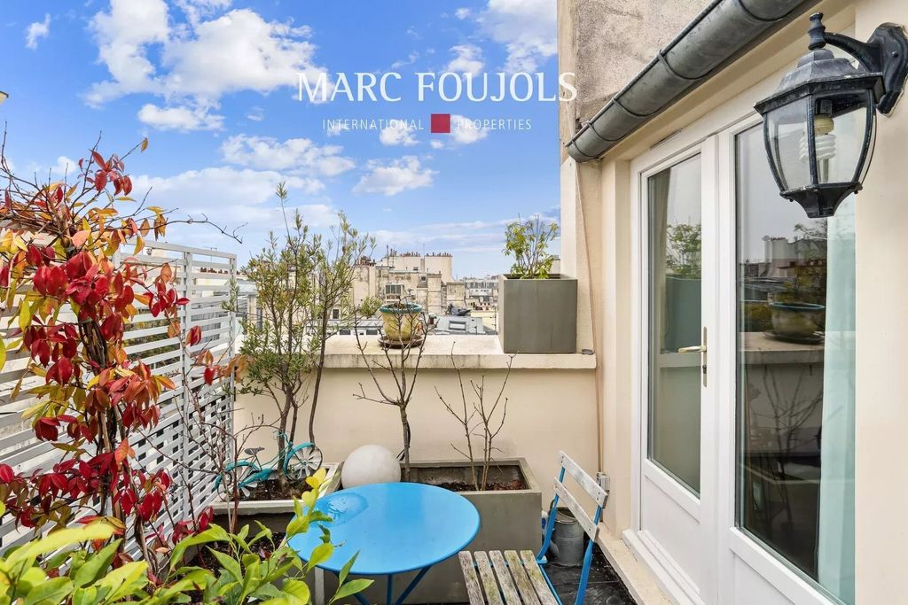 Property photo 1 of 14 Paris VI Saint-Germain-Des-Près - 178 m² Apartment With Home-Like Terrace