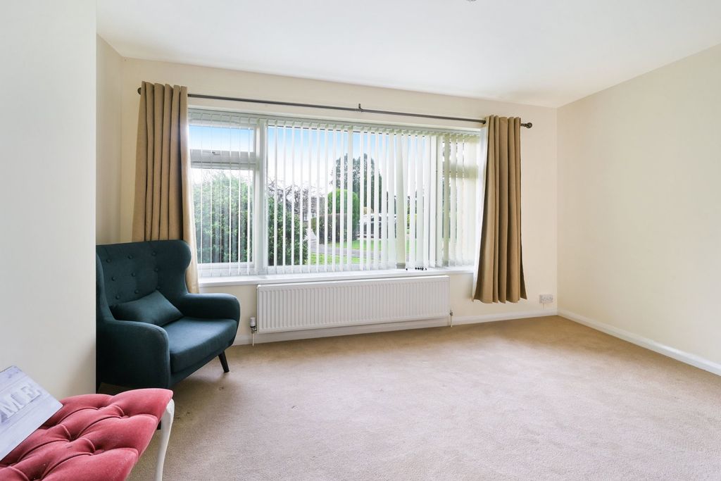 Additional image 6 of 2 bed semi-detached bungalow for saleDewlands, Godstone RH9