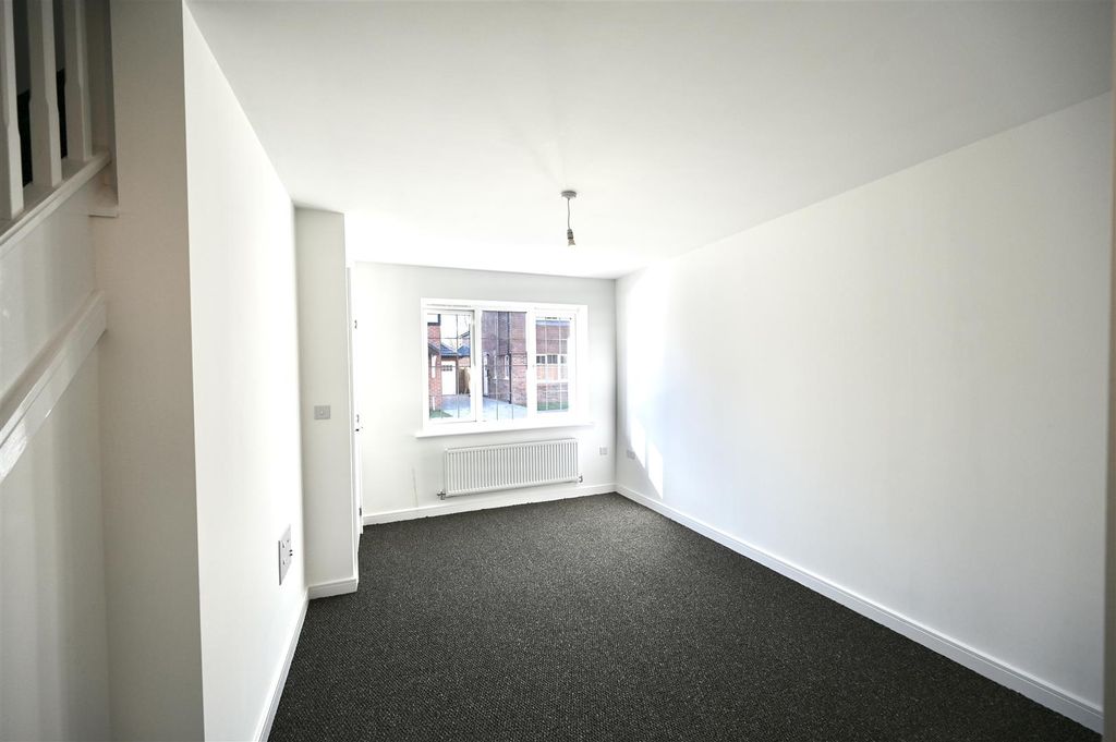 Property photo 3 of 10 E265F526-886E-4843-9503-49Bf9Fd10D31.Jpeg