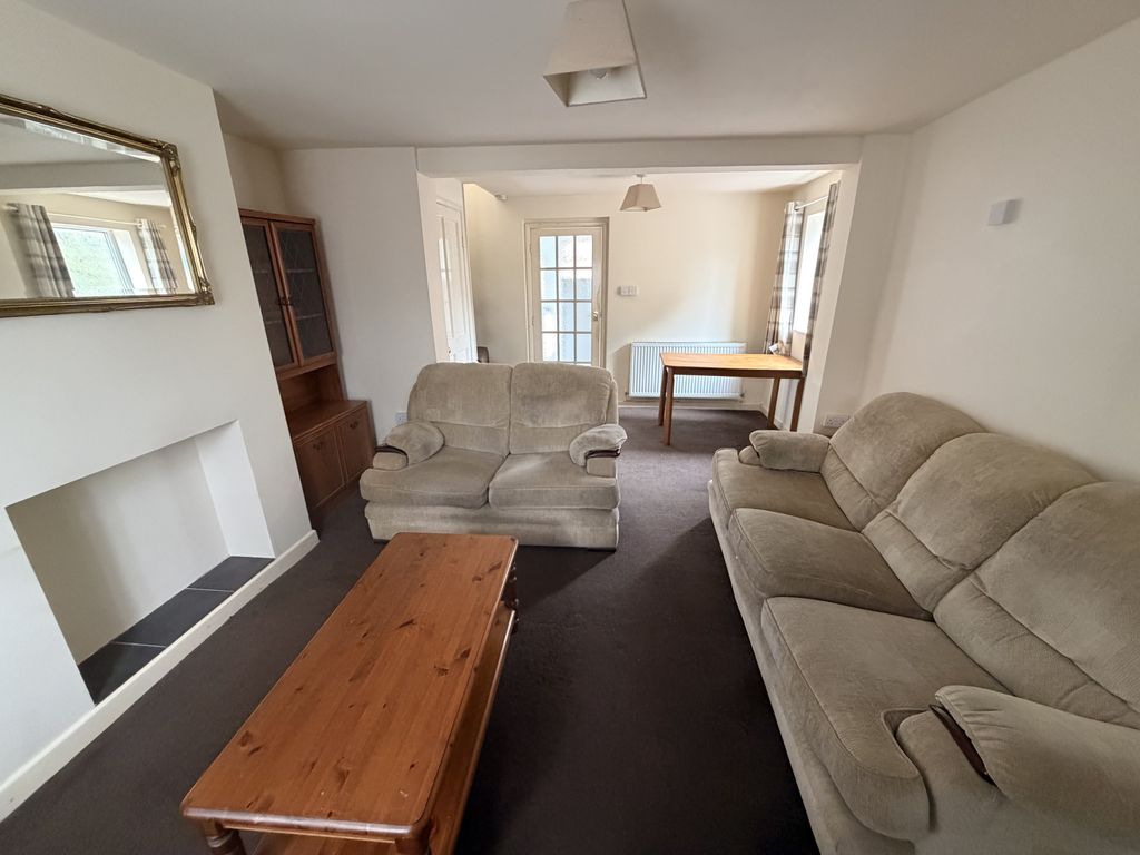 Property photo 3 of 13 Img 0831