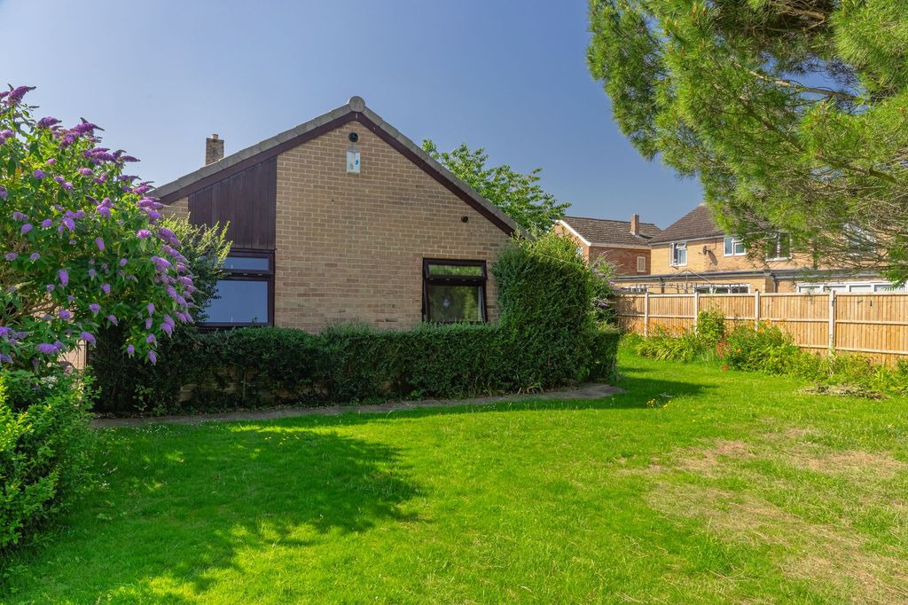 Property photo 1 of 16