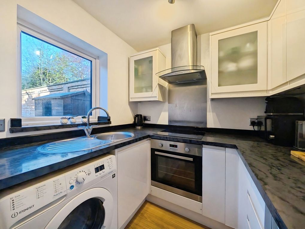 Property photo 3 of 11 Pbox-Img.Jpg