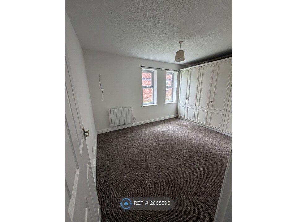 Property photo 3 of 11