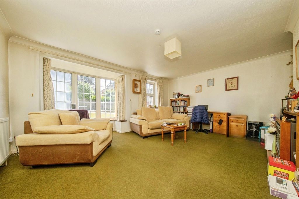 Property photo 3 of 14
