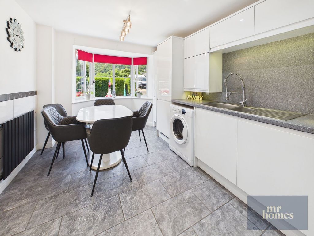Property photo 2 of 56