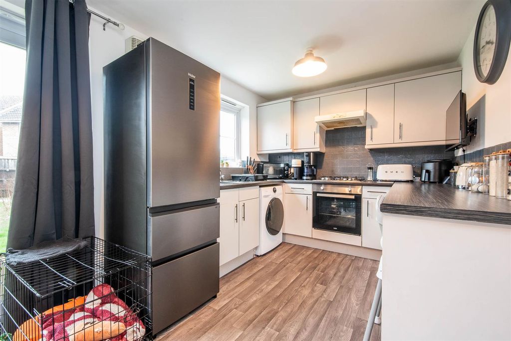 Property photo 3 of 19 Kitchen/Diner