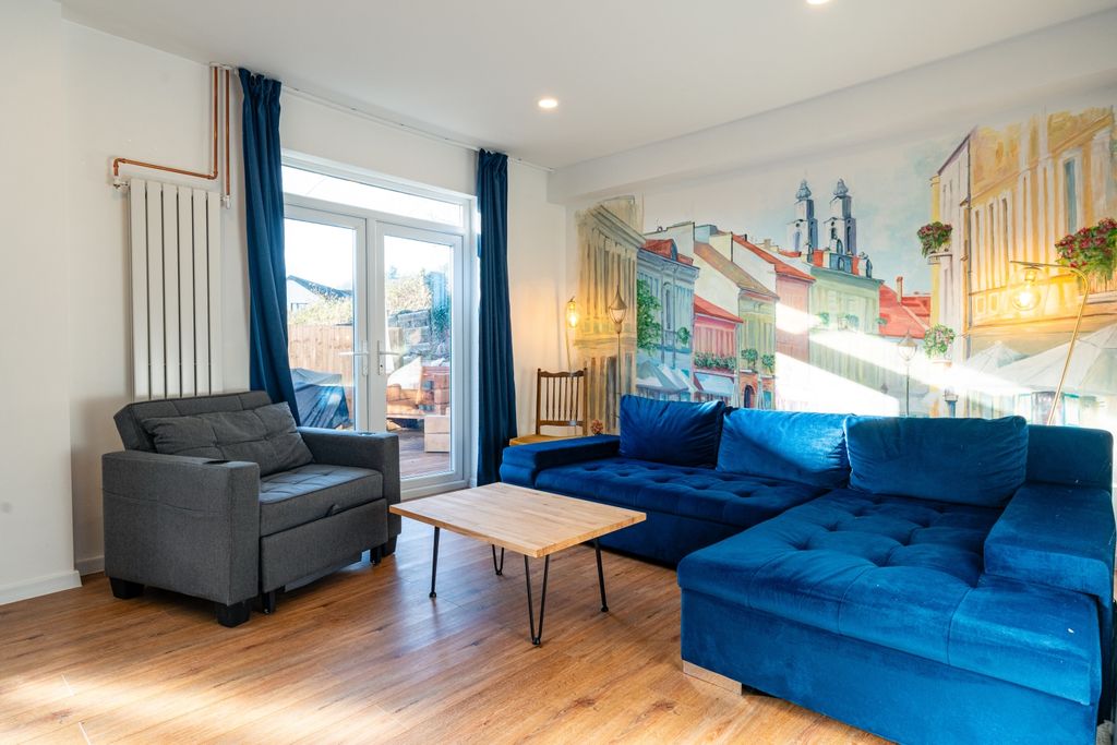 Property photo 3 of 15 Woodbine Cottage-26