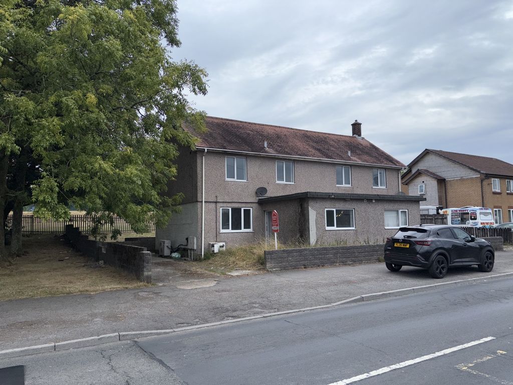 2 bed flat for sale129 Longview Road, Clase, Swansea, Swansea SA6
