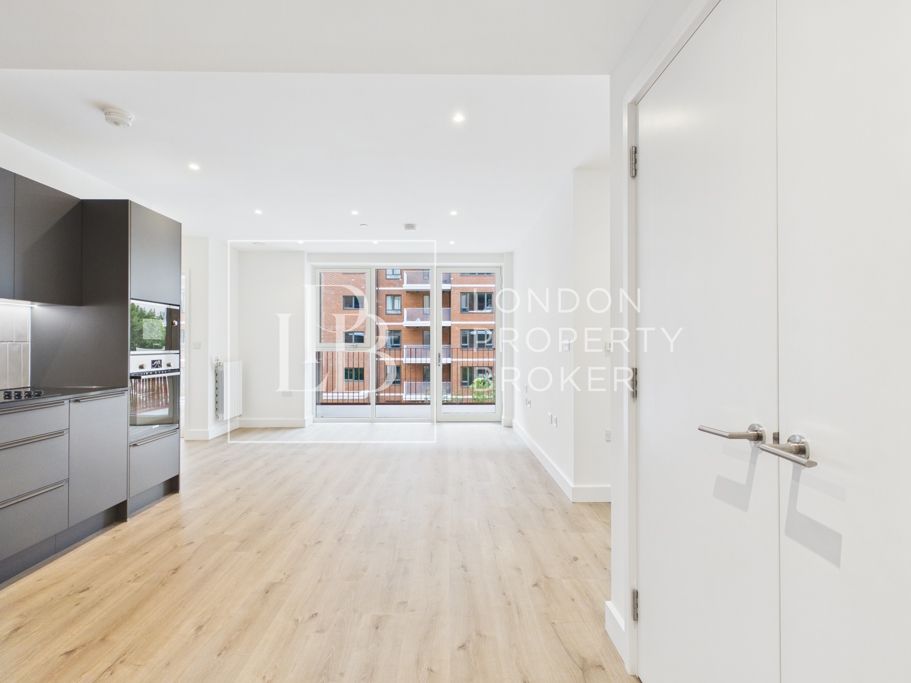 Property photo 3 of 17 Jpg