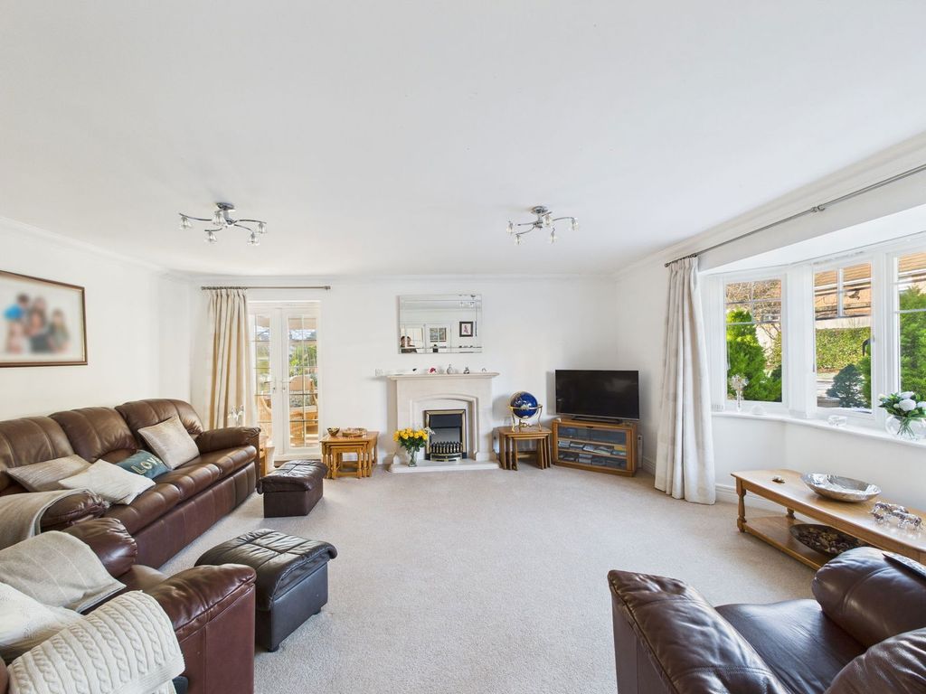 Property photo 3 of 23