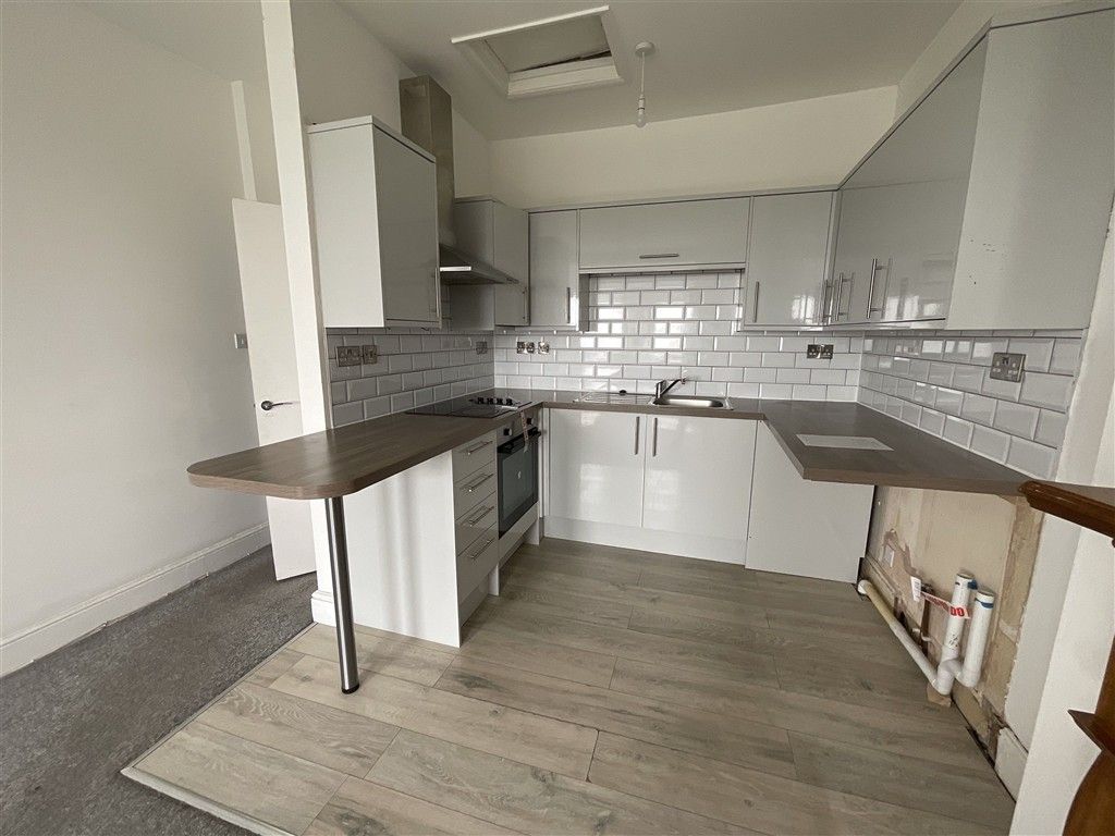 Property photo 2 of 4 Kitchen