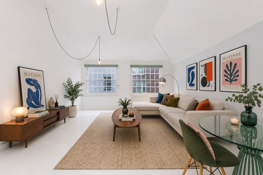 Property photo 1 of 31