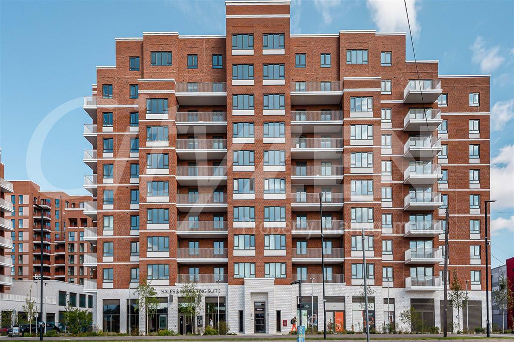 Property photo 3 of 23 Kubrick House