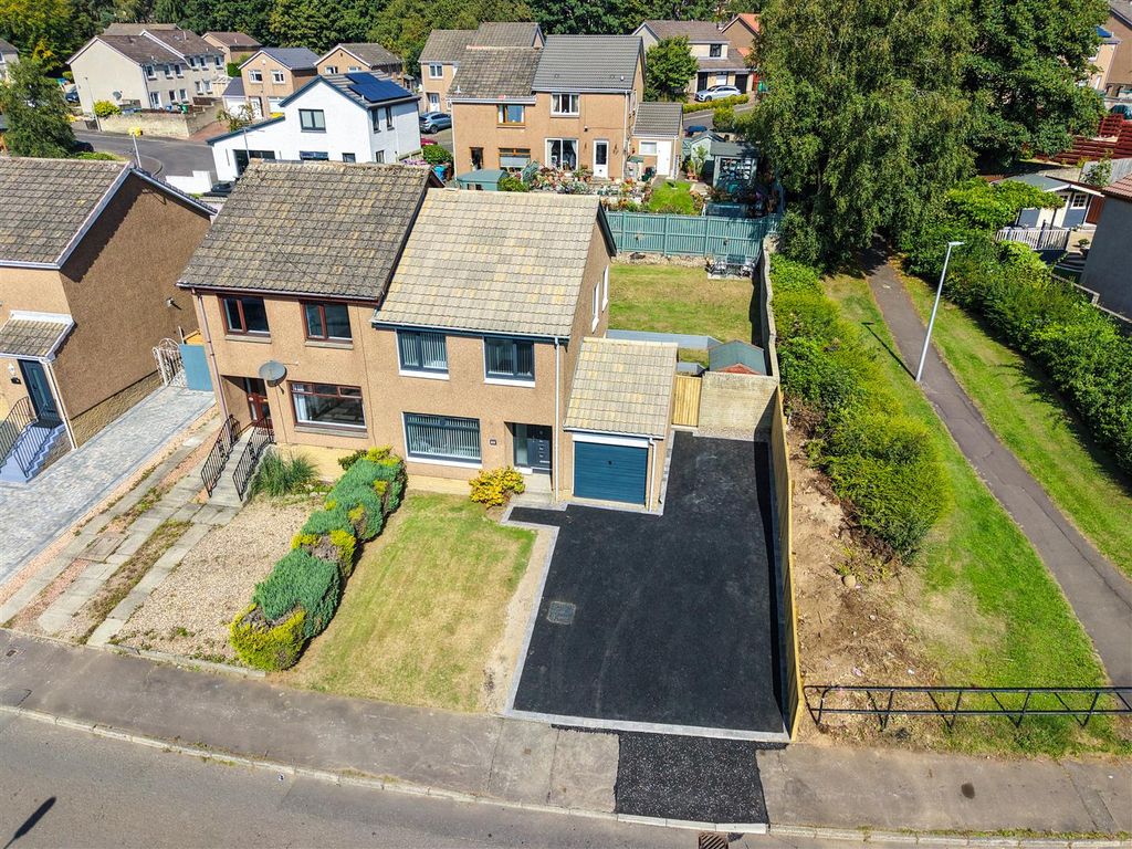 Property photo 2 of 17 B