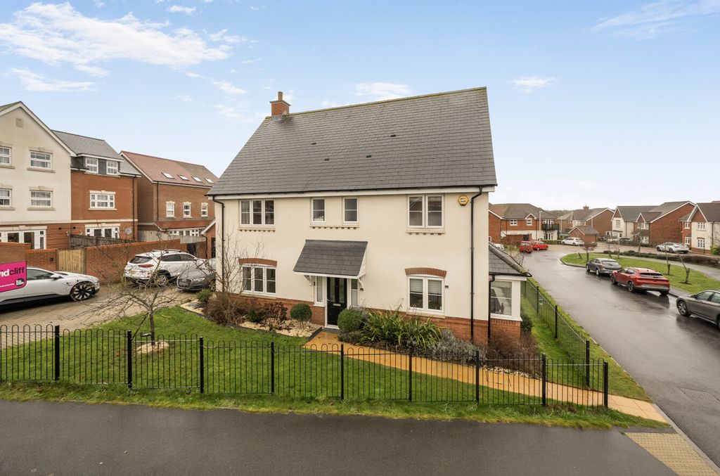 Property photo 1 of 26 1396433-1-6968c20...