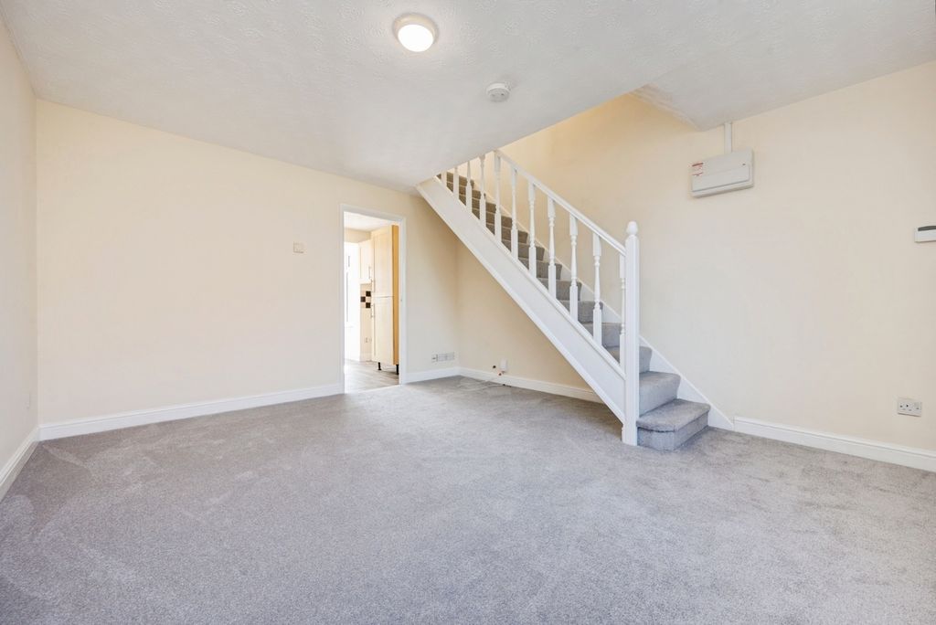 Property photo 2 of 25 Pbox-Img.Jpg