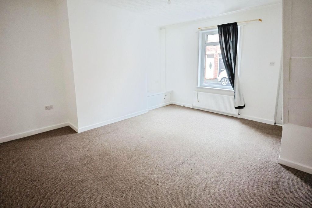 Property photo 2 of 8 B9d3A164-Pk7A6336.Jpg