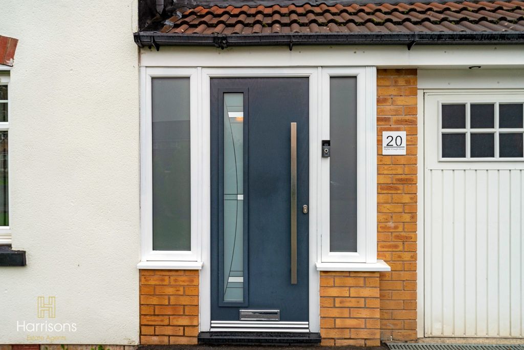 Property photo 3 of 35 5704354