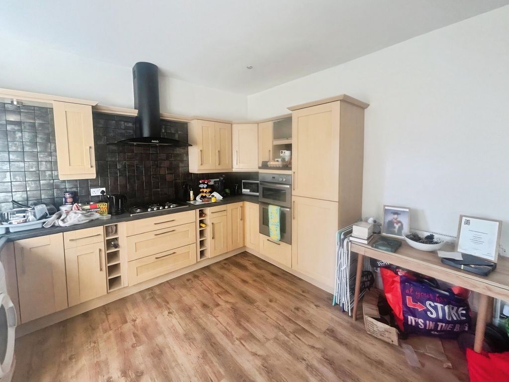 Property photo 2 of 10 46d6E24d-Whatsapp 20Image 202025-09-11 20At 2015.4